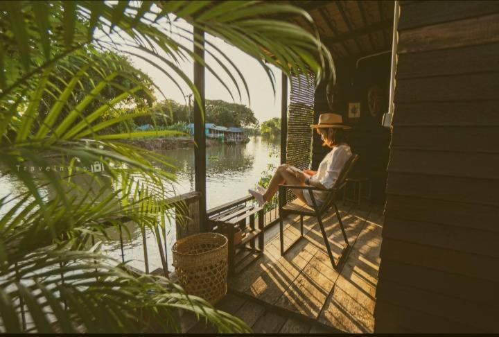 Rustic​ Charm​ Suphan​ Ban Tha Pong Quarto foto