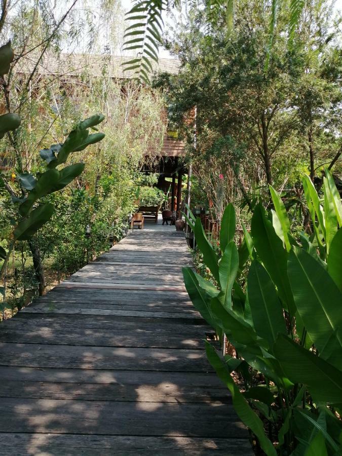 Rustic​ Charm​ Suphan​ Ban Tha Pong Exterior foto
